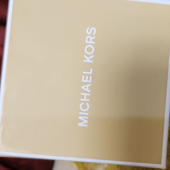 Micheal Kors earrings - Picture 3 of 5